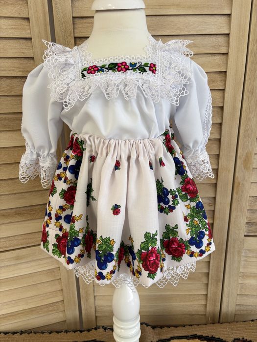 Costum popular pentru fetite de Maramures set complet