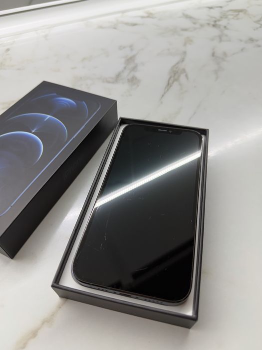 Продам Iphone 12 pro 128 gb