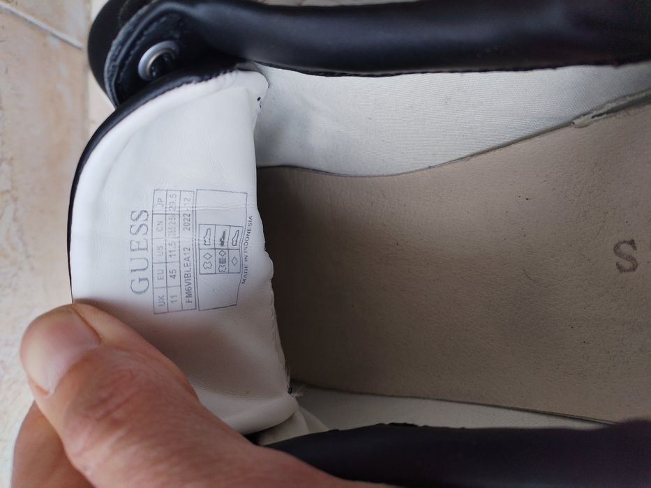 Guess Vibo - страхотни мъжки Сникърси КАТО НОВИ 45