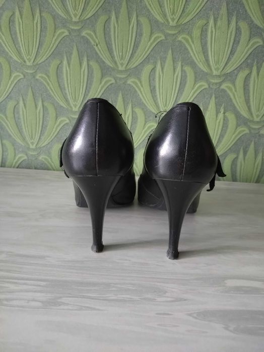 Туфли кожаные черные