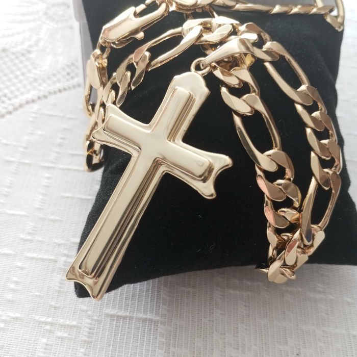 позлатен мъжки синджир с кръст