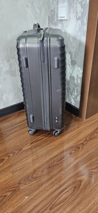 Чемодан хорошего качества