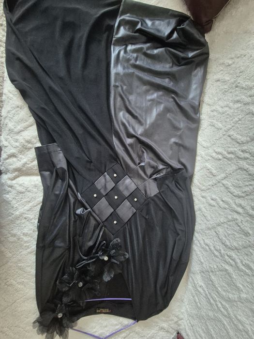 Vand rochita neagra noua