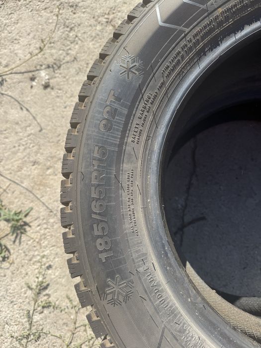 Резина, зима, шипы 185/65R15