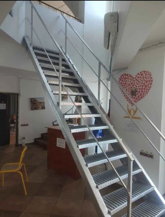 Scara Zincata cu Înălțime 4 cm