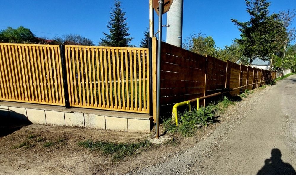 Teren intravilan Bucium, apa/canalizare pe teren