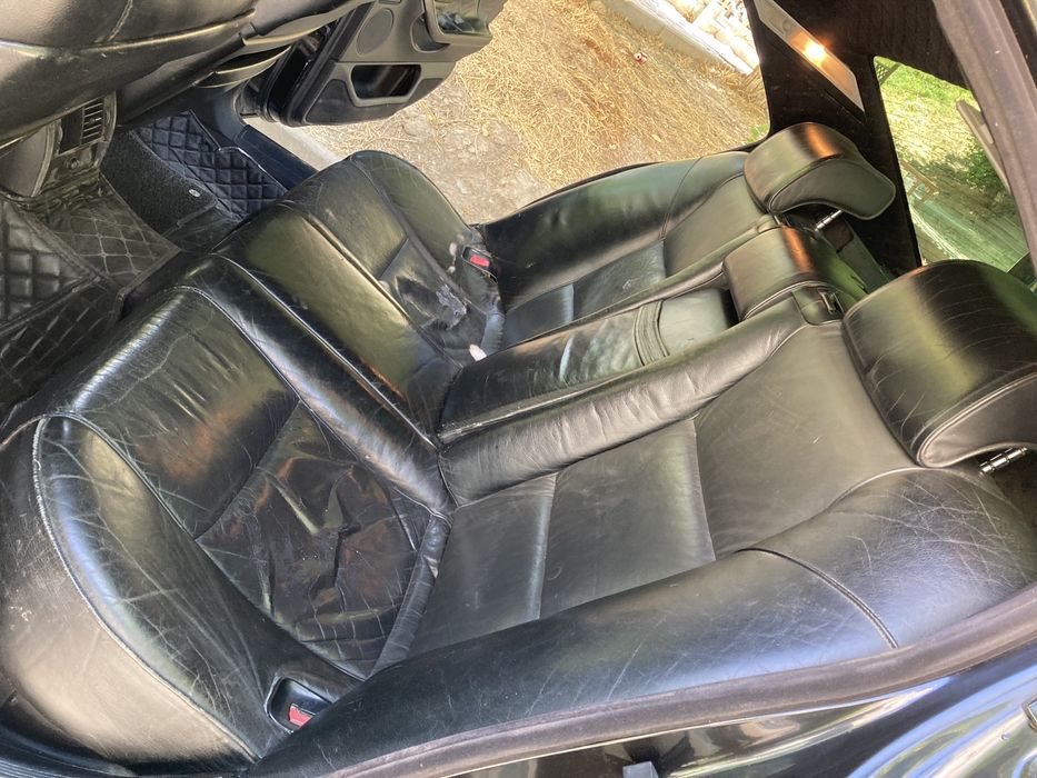 Сидения задние бмв е38