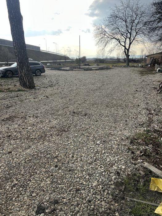 Inchiriez teren in Brasov