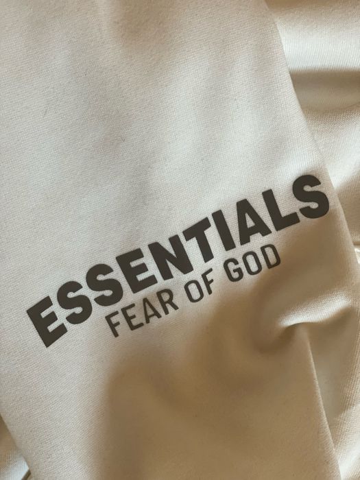 Кофта essentials