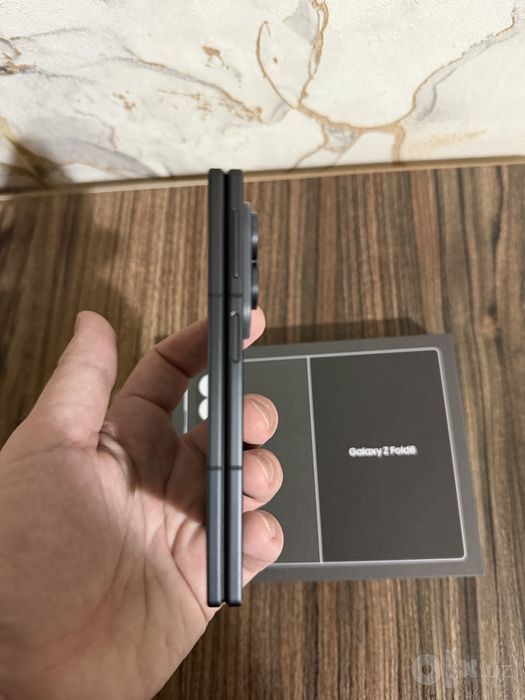 Продаю Samsung Galaxy Z Fold 8
