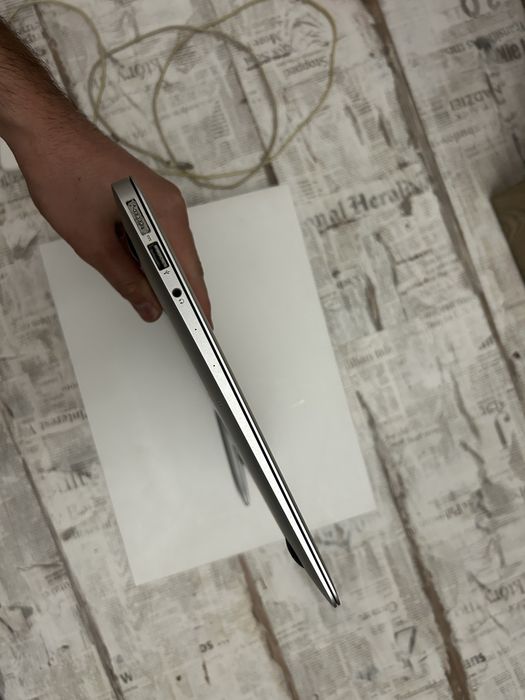 Apple macbook air 2017 FULL BOX