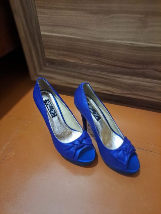 Натуральные кожаные туфли