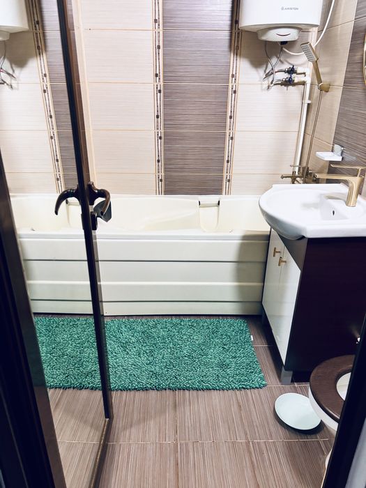 Inchiriez apartament