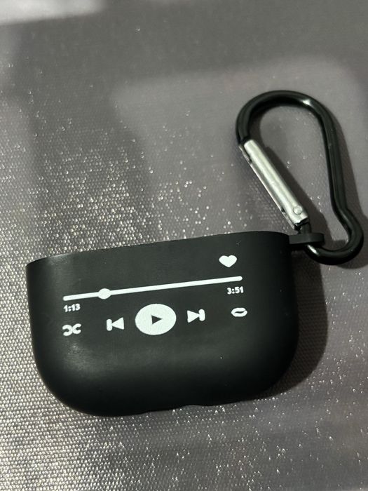 Husa AirPods ( pret negociabil)