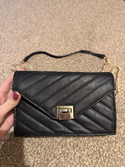 Черна чанта за рамо Aldo