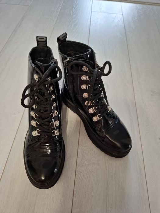 Продам весенние ботинки на девочку.