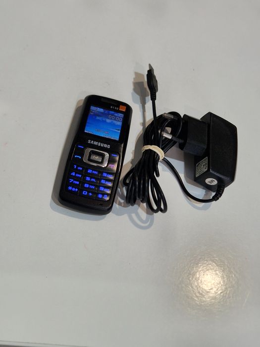 Telefon cu butoane cu tastatura iluminata