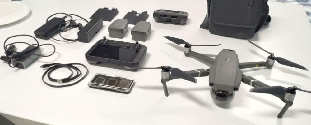 DJI Mavic 2 pro + Smart Controller RM500