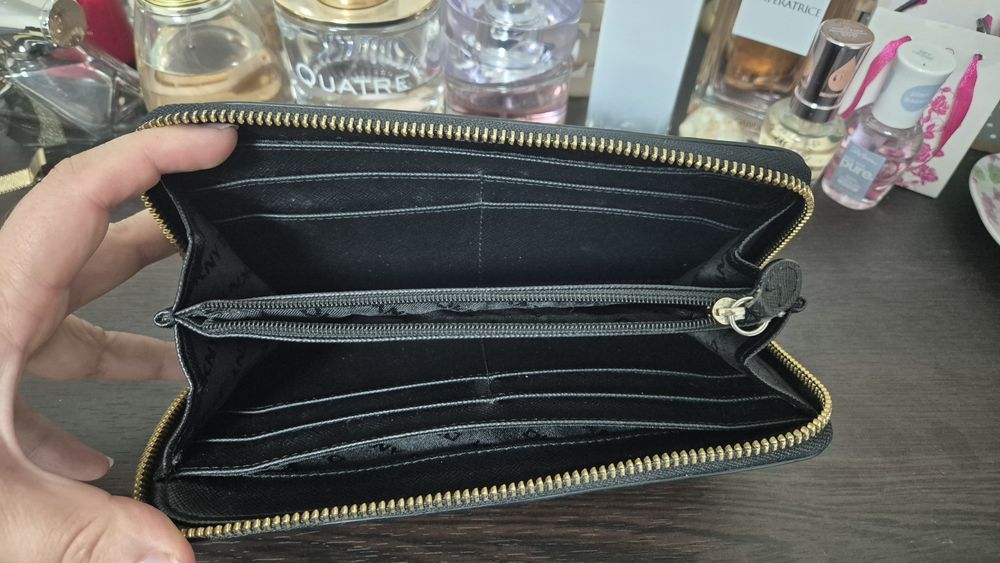 Дамско портмоне портфейл DKNY