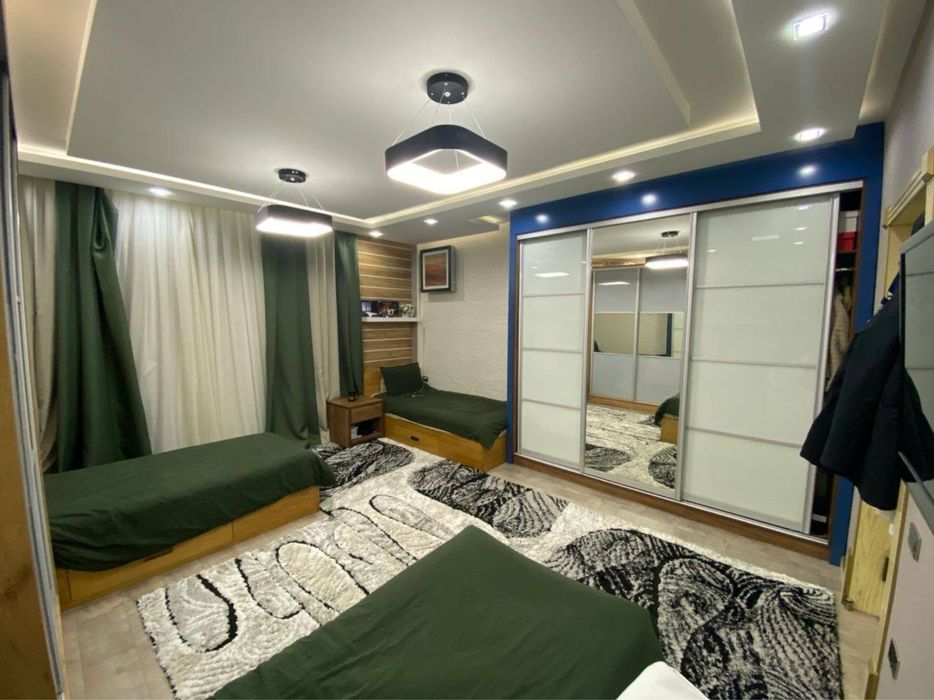 Квартира  метро Хамза Ул. Бунедкор 4/5/9 95 кв.м