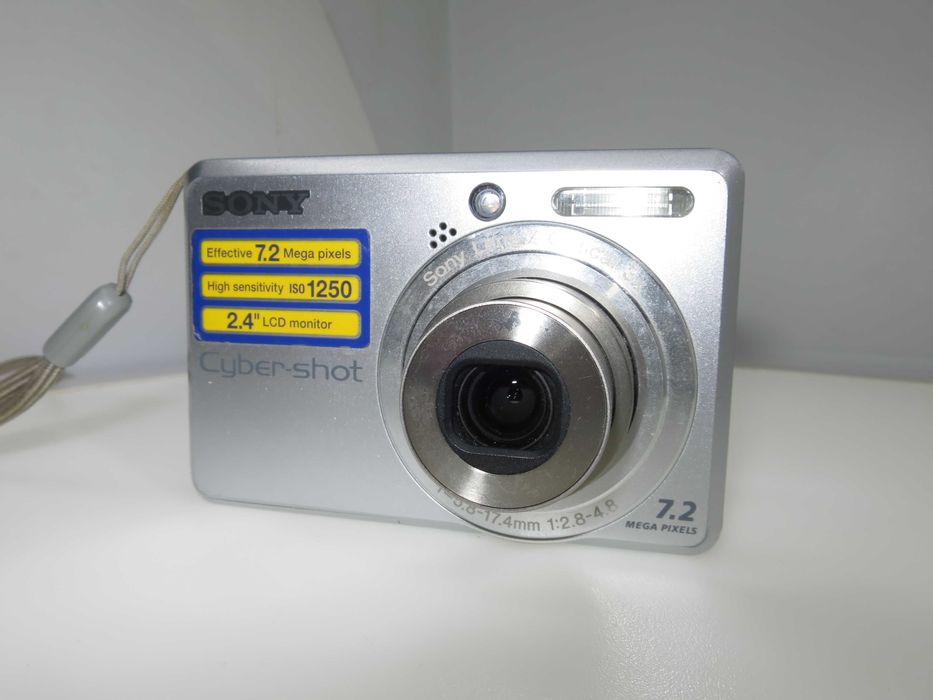 Sony Cyber-shot DSC-S730 компактен цифрова фотоапарат дигитална камера