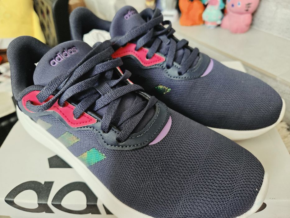 Маратонки adidas 39 1/3