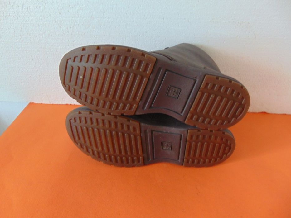 НОВИ Dr Martens номер 44 Оригинални мъжки обувки