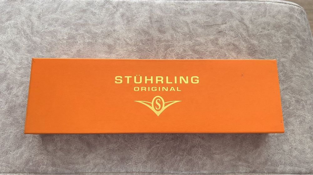 Часовник Stuhrling
