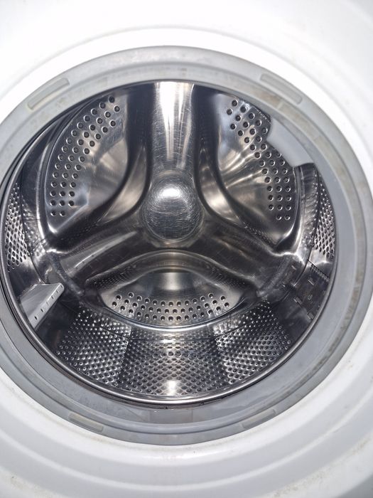 Продается стиральная машина