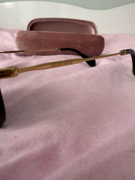 Слънчеви очила MIU MIU