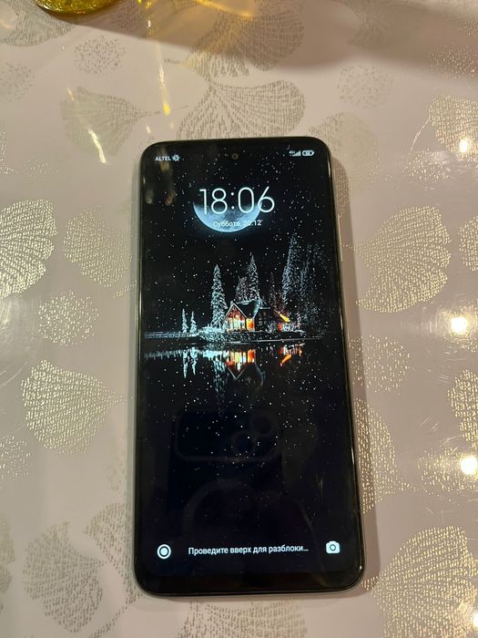 Продам телефон редми