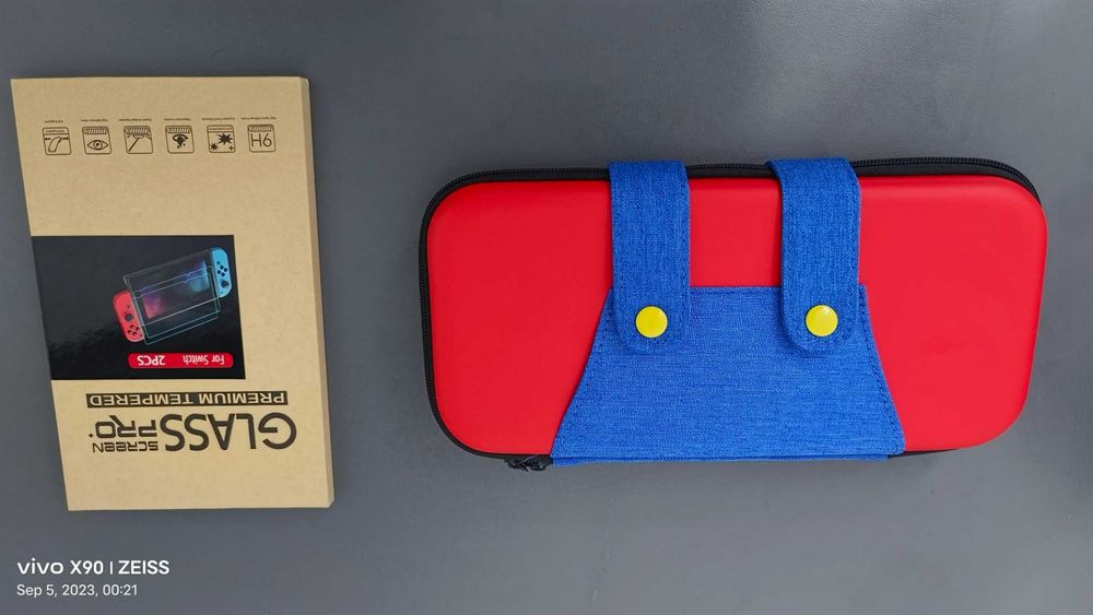 Калъф за Nintendo Switch с два протектора за Nintendo Switch (V2 или OLED)