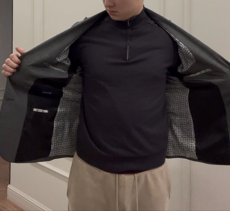 Мужской костюм срочно