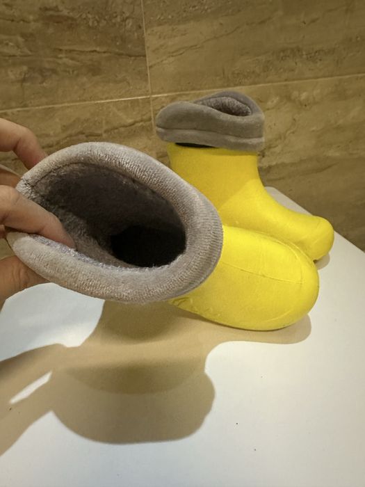 Гумени ботуши жабки 22/23 номер с чорапче - жълти