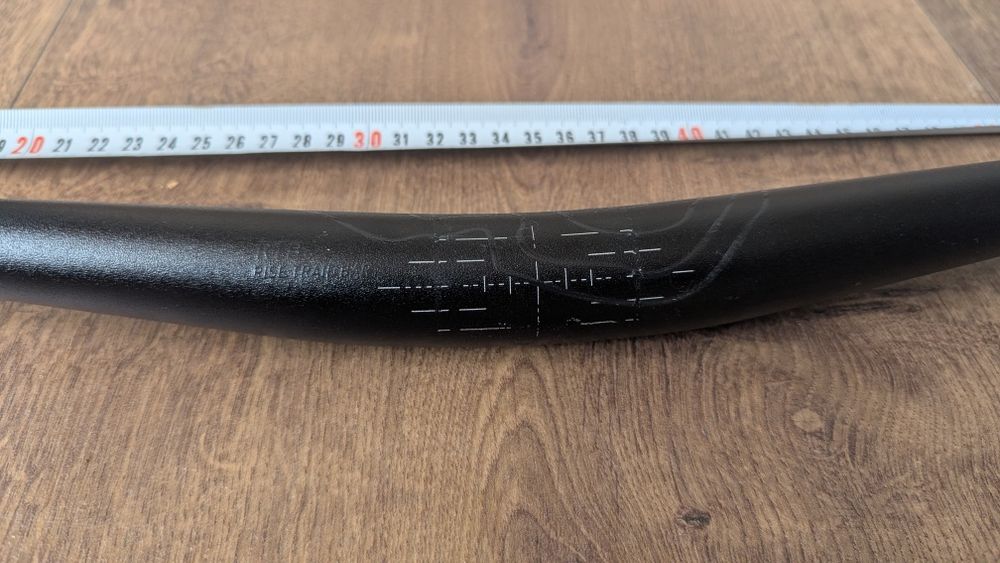 Кормило за велосипед Cube 680мм 20мм rise