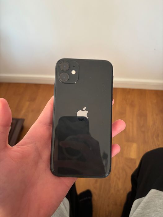 vand iPhone 11 100% sanatate baterie