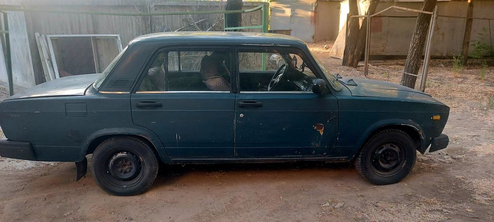 Продам ваз 2107 год 1999