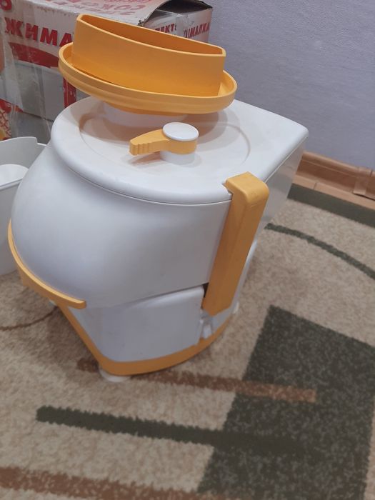 Электросоковыжималка