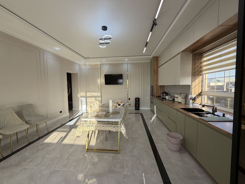 Продам дом на Царском районе 81мил.