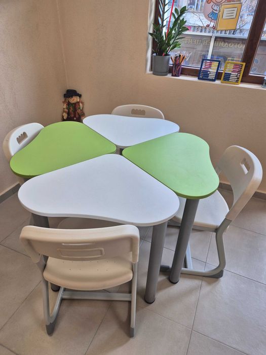 Мебели подходящи за детка занималня или детски център