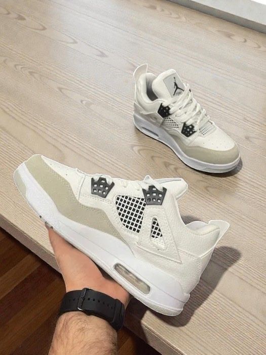 Jordan 4 Military Black Produs Nou!