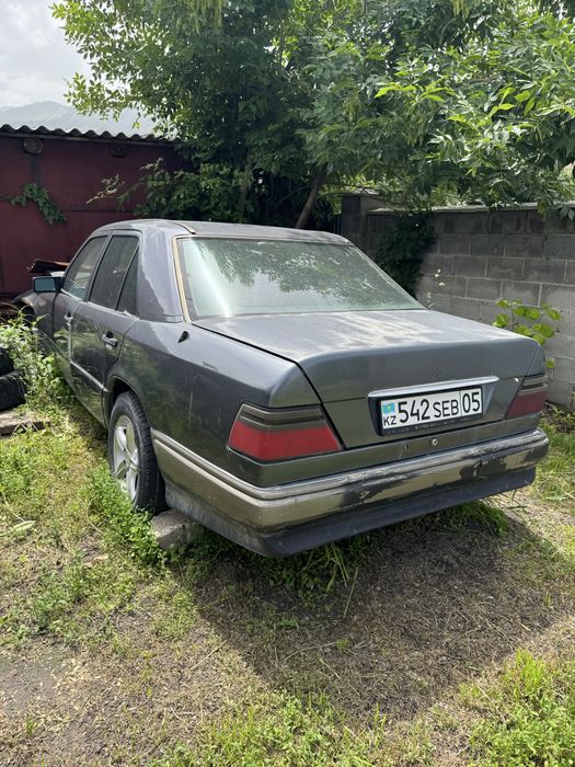 Мерс 124 плита Ешка 1995