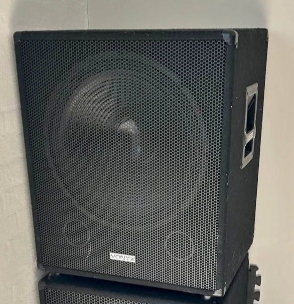 Subwoofer activa