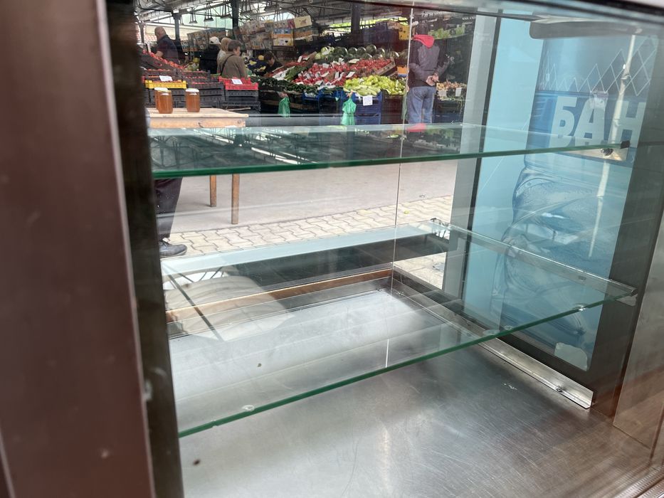 Хладилна витрина за хранителни стоки