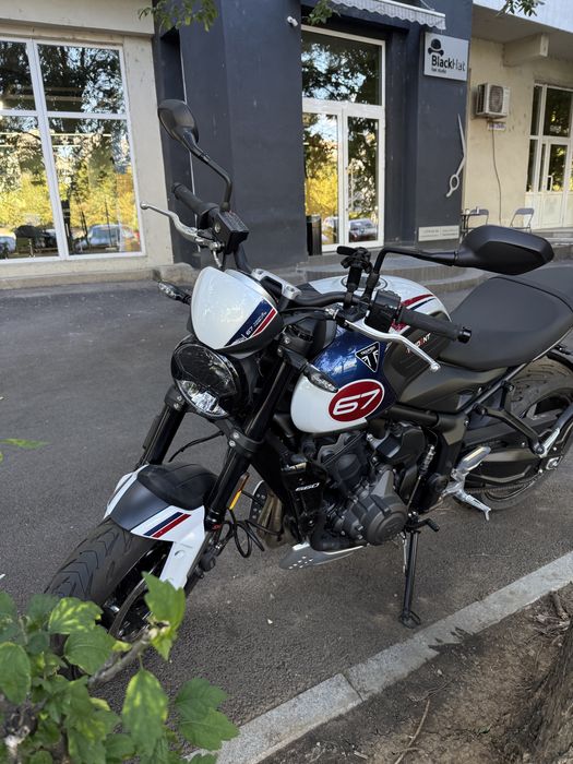 Triumph Trident 650
