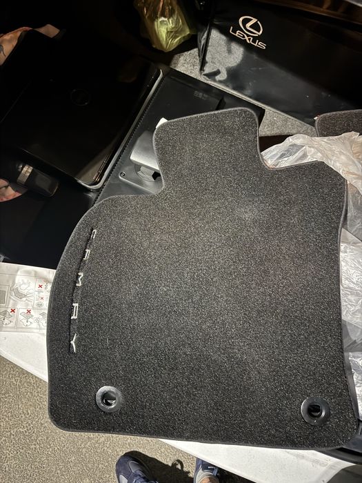 Продам Полики на Камри 80