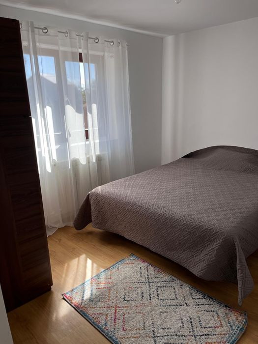 Casa spatioasa de inchiriat