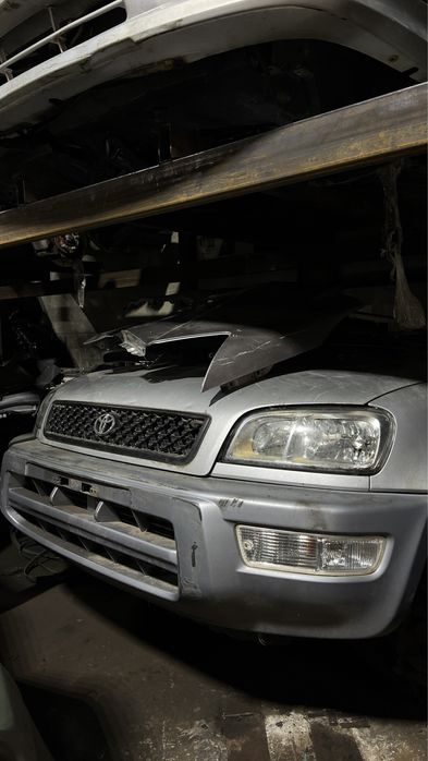 Toyota Rav4 запчасти