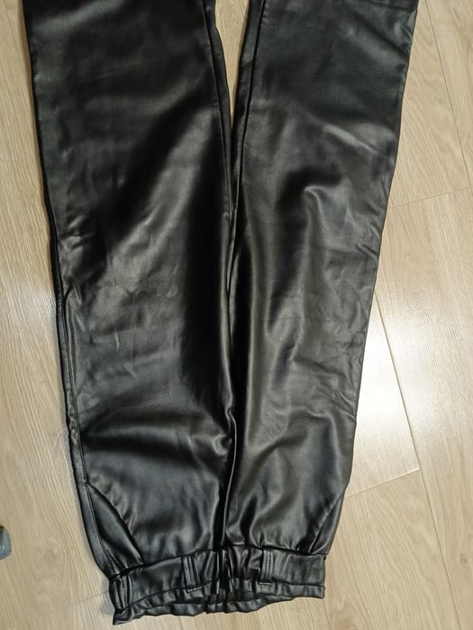 Штаны кожаные на девочку