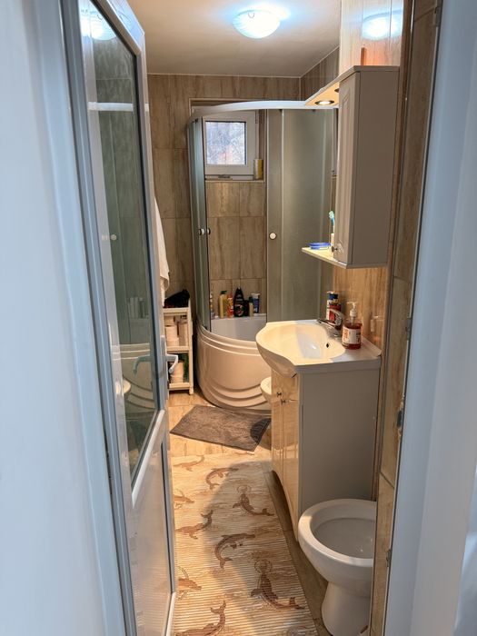 Apartament 3 camere micro 6 de vanzare